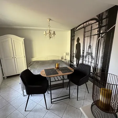 Stolc בית אירוח וובה